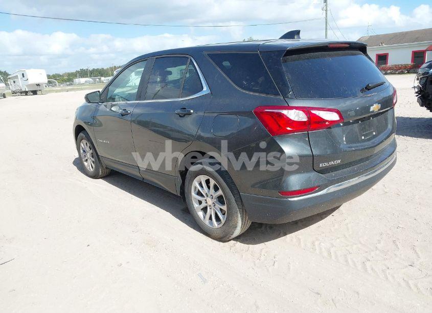 Photo 3 of 2021 Chevrolet Equinox FWD LT (VIN 3GNAXKEV7ML313675)