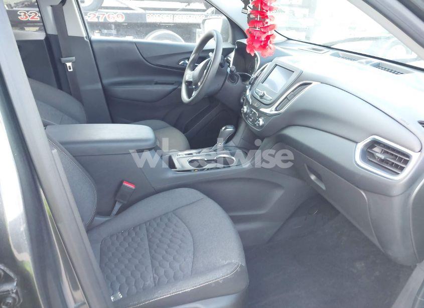 Photo 5 of 2021 Chevrolet Equinox FWD LT (VIN 3GNAXKEV7ML313675)