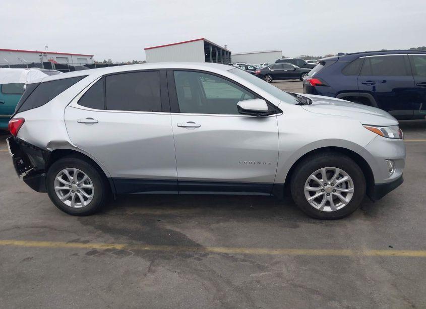 Photo 13 of 2021 Chevrolet Equinox FWD LT (VIN 3GNAXKEV7MS109707)