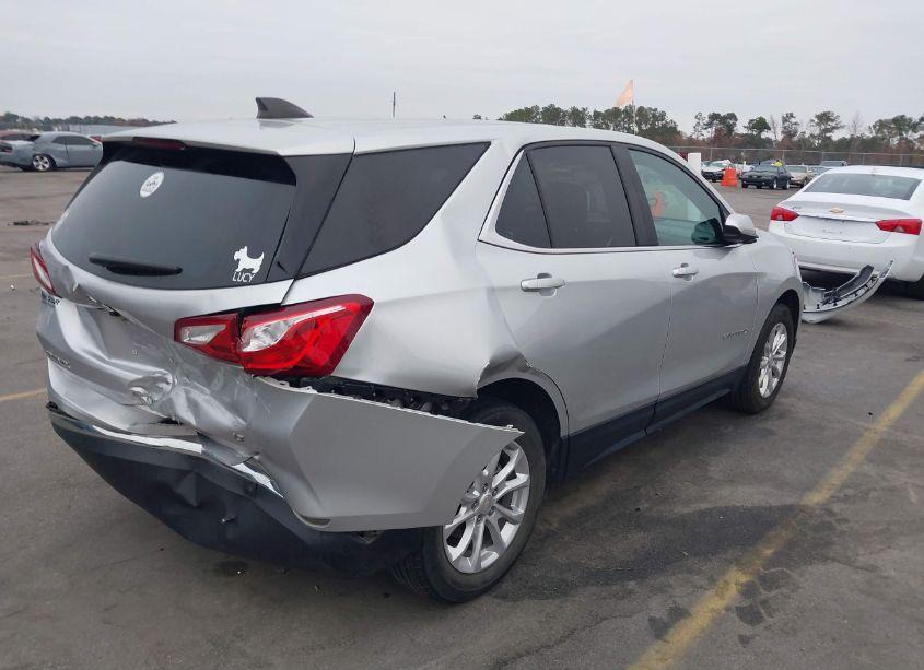Photo 4 of 2021 Chevrolet Equinox FWD LT (VIN 3GNAXKEV7MS109707)