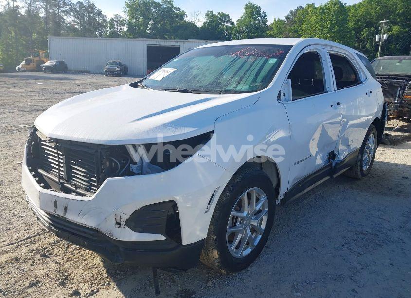 Photo 2 of 2022 Chevrolet Equinox FWD LT (VIN 3GNAXKEV7NL100419)