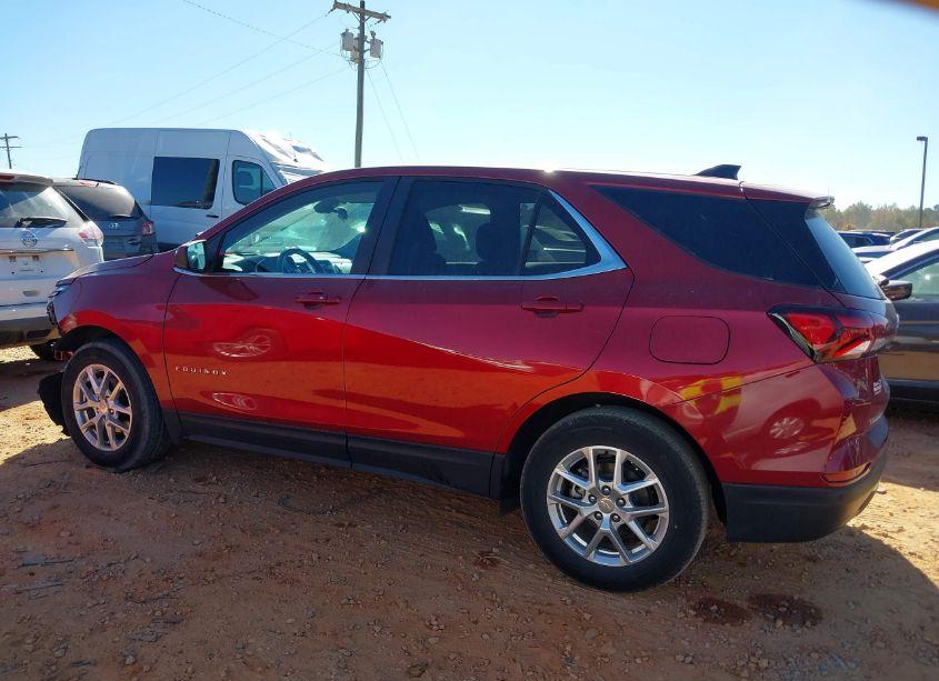 Photo 15 of 2022 Chevrolet Equinox FWD LT (VIN 3GNAXKEV7NL203596)