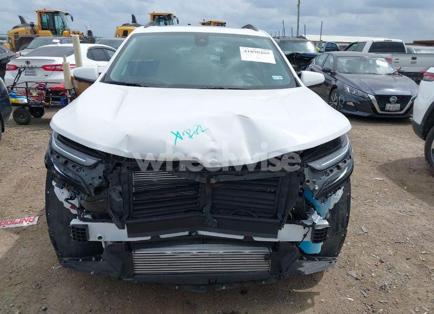 Photo 13 of 2022 Chevrolet Equinox FWD LT (VIN 3GNAXKEV7NL242902)