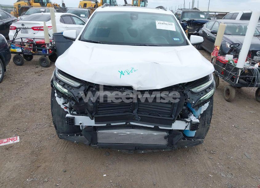 Photo 6 of 2022 Chevrolet Equinox FWD LT (VIN 3GNAXKEV7NL242902)