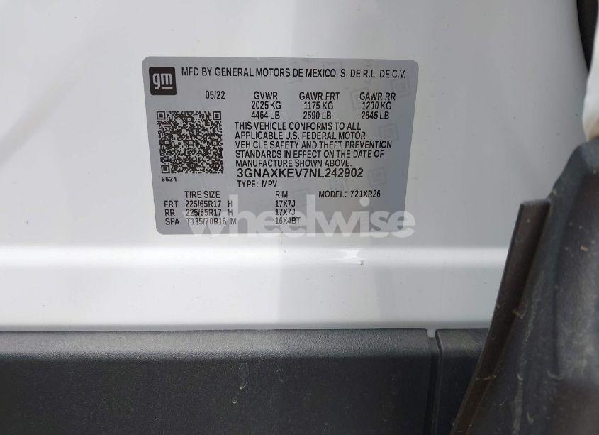 Photo 9 of 2022 Chevrolet Equinox FWD LT (VIN 3GNAXKEV7NL242902)