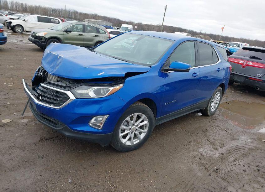Photo 2 of 2019 Chevrolet Equinox LT (VIN 3GNAXKEV8KS553160)