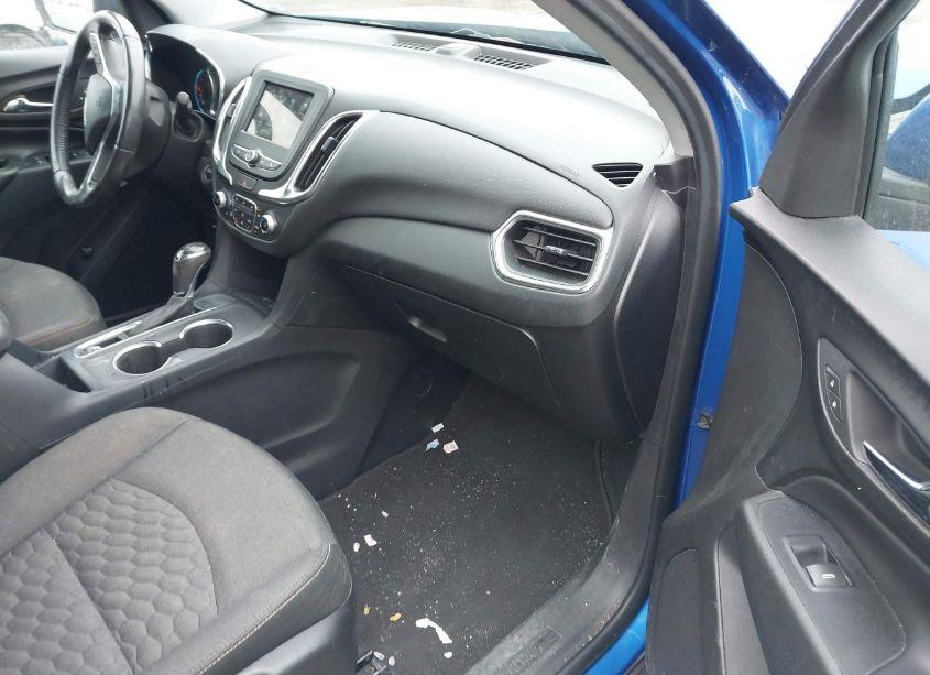 Photo 5 of 2019 Chevrolet Equinox LT (VIN 3GNAXKEV8KS553160)