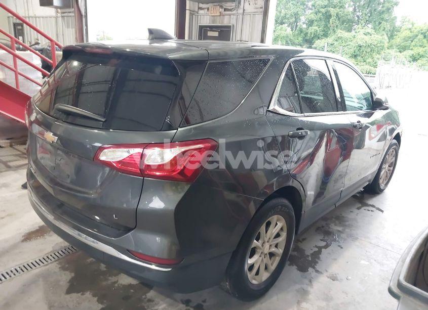 Photo 4 of 2019 Chevrolet Equinox LT (VIN 3GNAXKEV8KS563512)