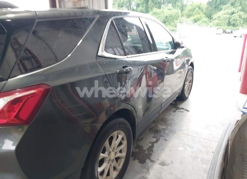 Photo 6 of 2019 Chevrolet Equinox LT (VIN 3GNAXKEV8KS563512)