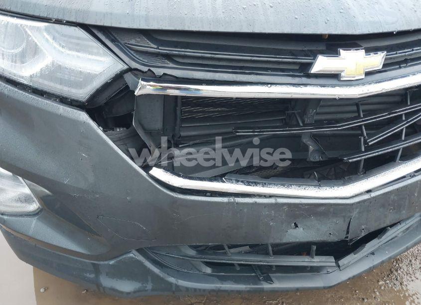 Photo 6 of 2019 Chevrolet Equinox LT (VIN 3GNAXKEV8KS568483)