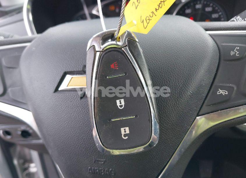 Photo 11 of 2019 Chevrolet Equinox LT (VIN 3GNAXKEV8KS572808)