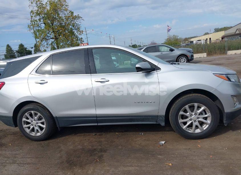 Photo 13 of 2019 Chevrolet Equinox LT (VIN 3GNAXKEV8KS572808)