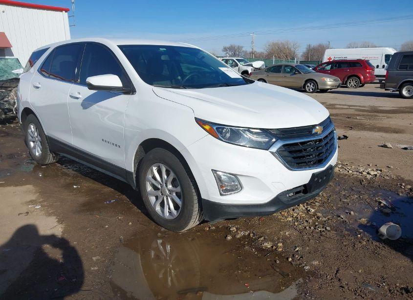2019 Chevrolet Equinox LT (VIN 3GNAXKEV8KS638094) main photo