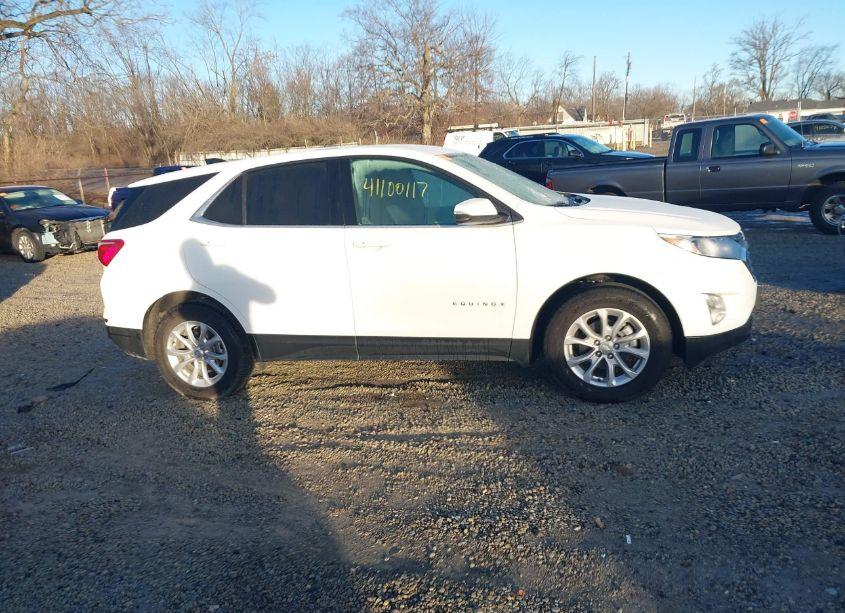 Photo 13 of 2019 Chevrolet Equinox LT (VIN 3GNAXKEV8KS668275)