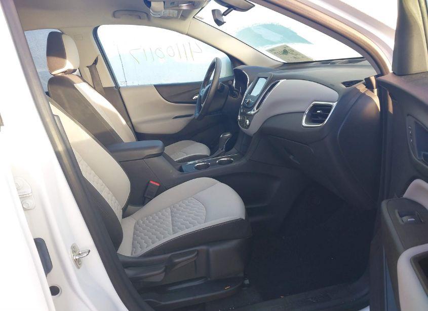 Photo 5 of 2019 Chevrolet Equinox LT (VIN 3GNAXKEV8KS668275)