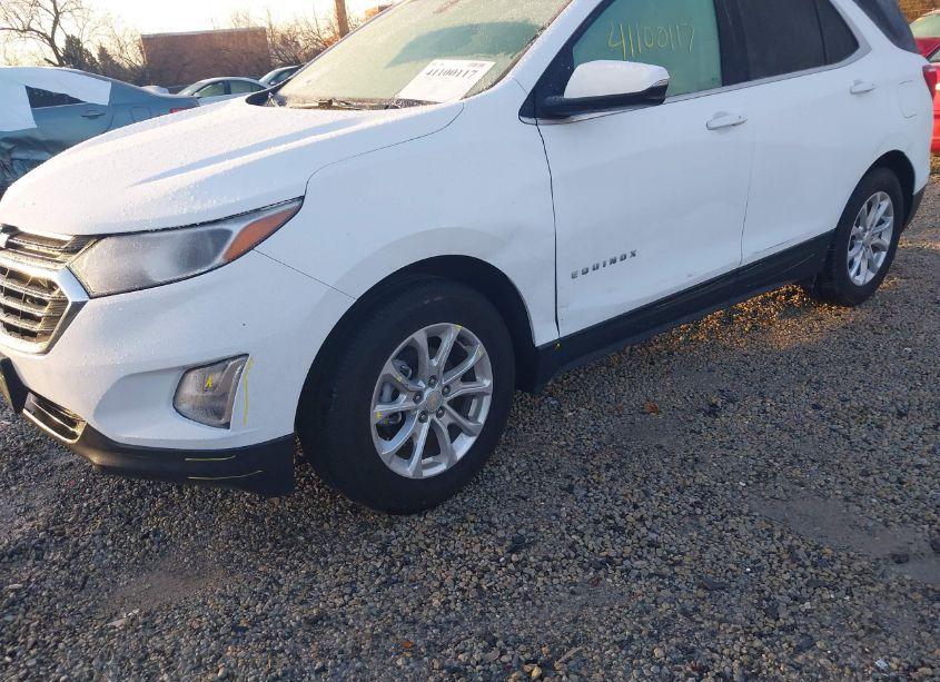 Photo 6 of 2019 Chevrolet Equinox LT (VIN 3GNAXKEV8KS668275)