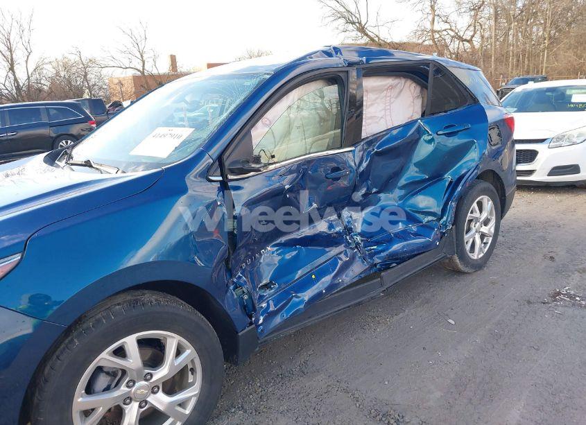 Photo 6 of 2020 Chevrolet Equinox FWD LT 1.5L TURBO (VIN 3GNAXKEV8LL239634)