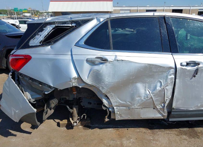 Photo 6 of 2020 Chevrolet Equinox FWD LT 1.5L TURBO (VIN 3GNAXKEV8LS503165)