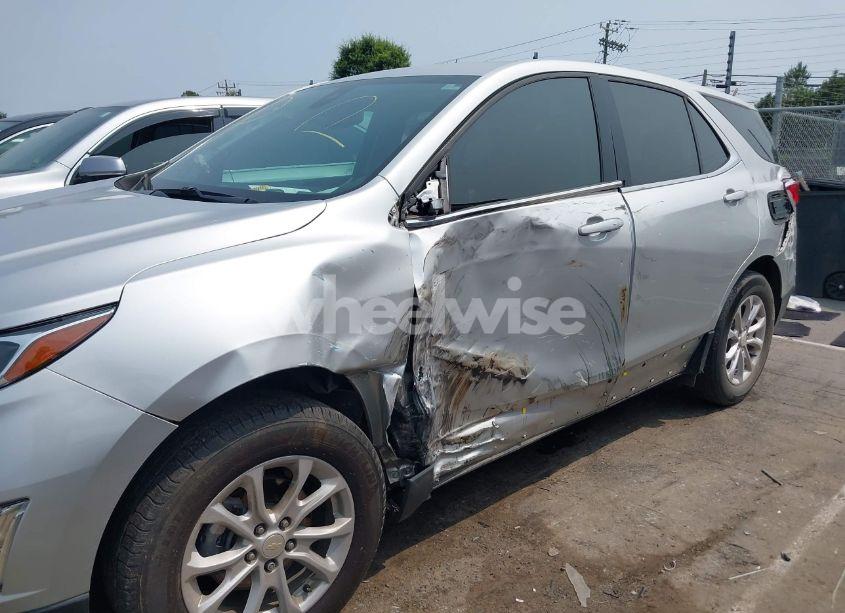 Photo 6 of 2020 Chevrolet Equinox FWD LT 1.5L TURBO (VIN 3GNAXKEV8LS608403)