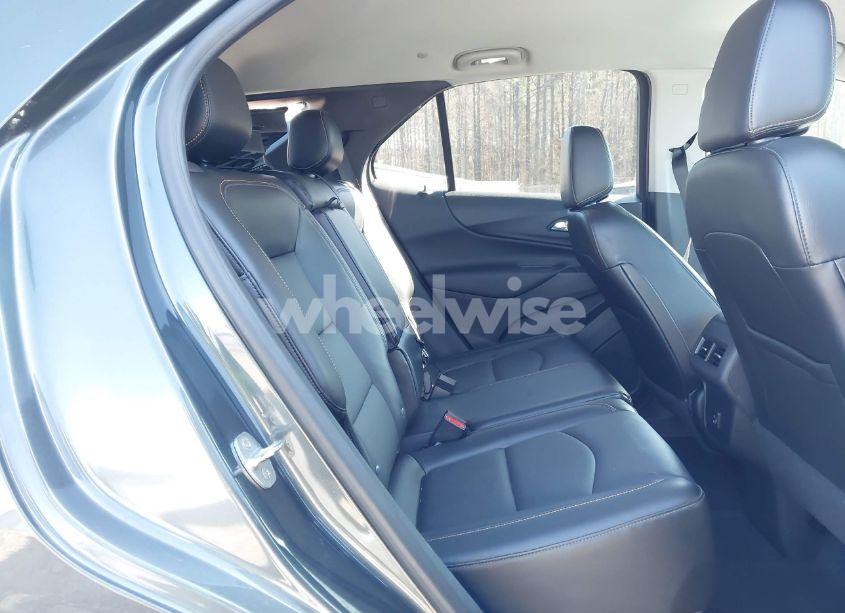 Photo 8 of 2021 Chevrolet Equinox FWD LT (VIN 3GNAXKEV8ML360200)