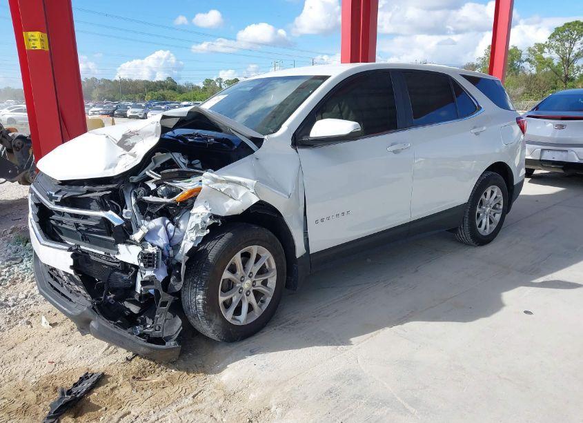Photo 2 of 2021 Chevrolet Equinox FWD LT (VIN 3GNAXKEV8MS142649)