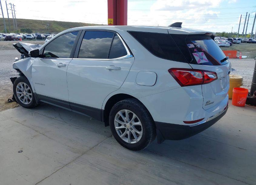 Photo 3 of 2021 Chevrolet Equinox FWD LT (VIN 3GNAXKEV8MS142649)