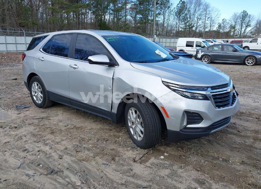 2022 Chevrolet Equinox FWD LT (VIN 3GNAXKEV8NL146079) main photo