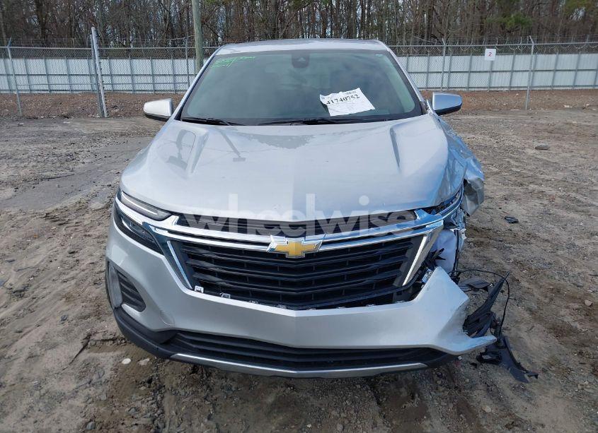 Photo 12 of 2022 Chevrolet Equinox FWD LT (VIN 3GNAXKEV8NL146079)