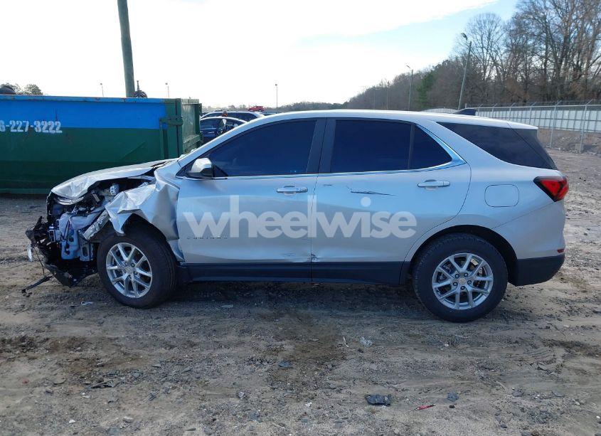 Photo 14 of 2022 Chevrolet Equinox FWD LT (VIN 3GNAXKEV8NL146079)