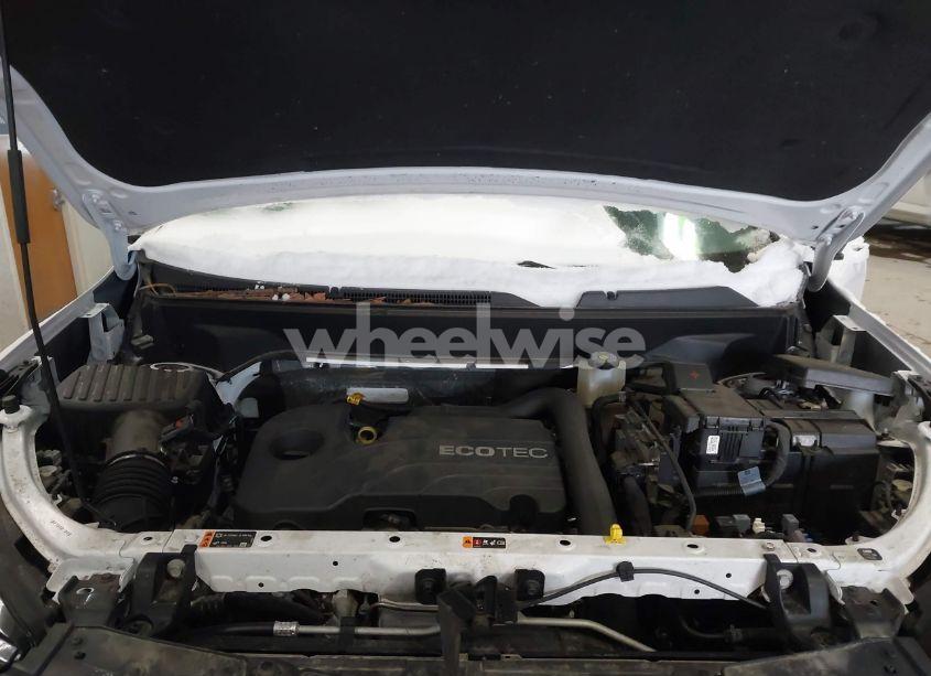 Photo 10 of 2022 Chevrolet Equinox FWD LT (VIN 3GNAXKEV8NL190907)