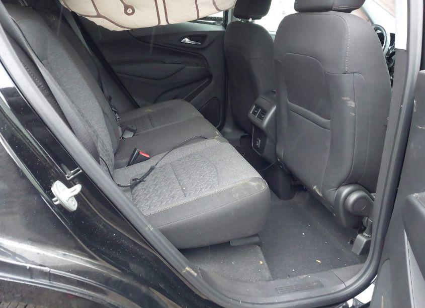 Photo 8 of 2022 Chevrolet Equinox FWD LT (VIN 3GNAXKEV8NL280283)