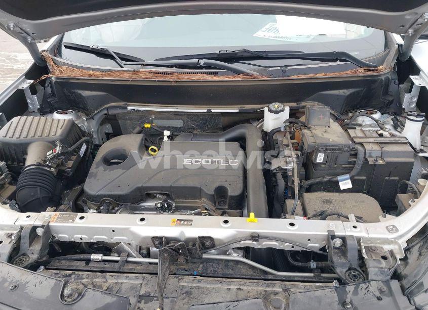 Photo 10 of 2022 Chevrolet Equinox FWD LT (VIN 3GNAXKEV8NS174437)