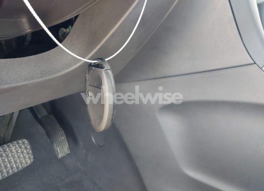 Photo 11 of 2022 Chevrolet Equinox FWD LT (VIN 3GNAXKEV8NS174437)