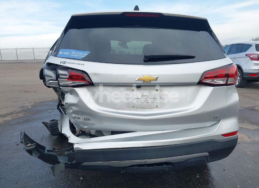 Photo 18 of 2022 Chevrolet Equinox FWD LT (VIN 3GNAXKEV8NS174437)