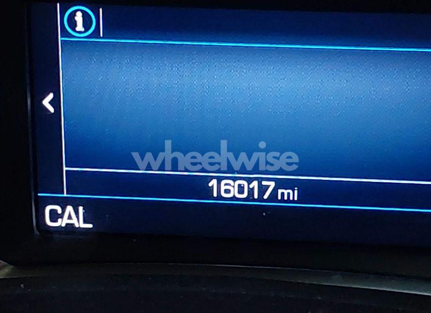 Photo 16 of 2022 Chevrolet Equinox FWD LT (VIN 3GNAXKEV8NS218095)