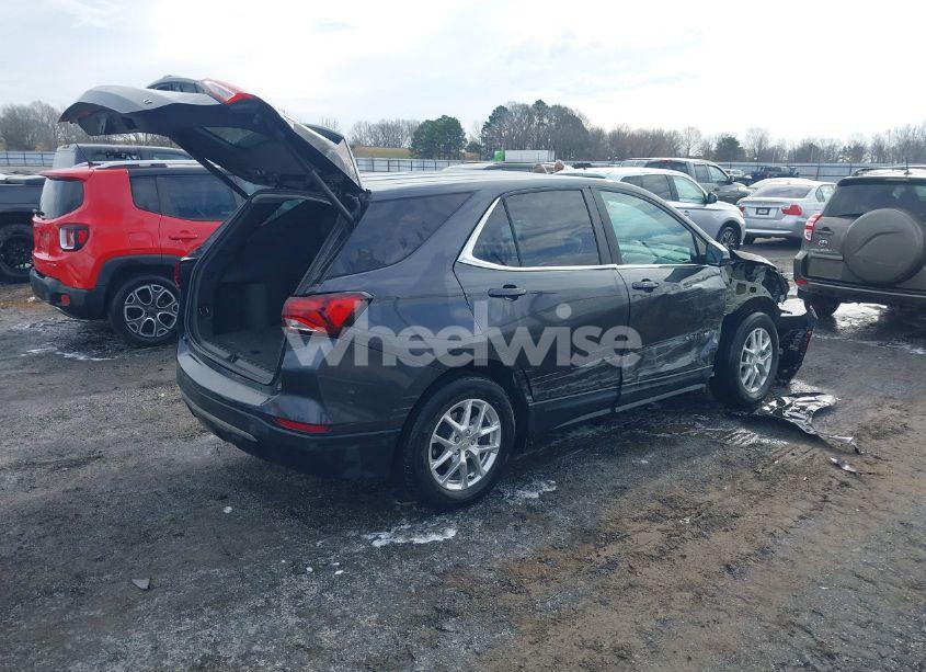 Photo 4 of 2022 Chevrolet Equinox FWD LT (VIN 3GNAXKEV8NS228898)