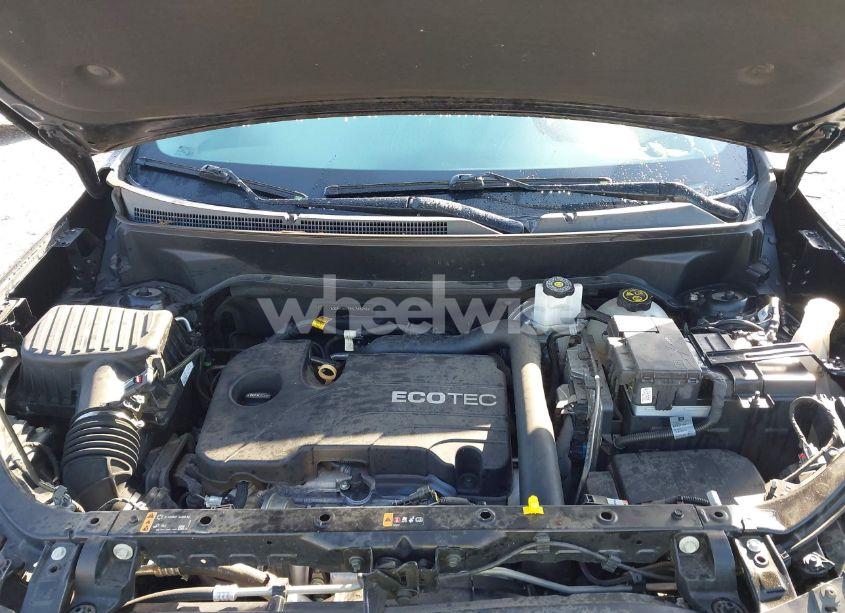 Photo 10 of 2019 Chevrolet Equinox LT (VIN 3GNAXKEV9KL348246)