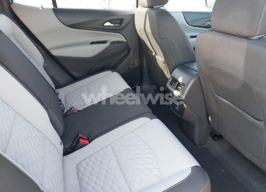 Photo 8 of 2019 Chevrolet Equinox LT (VIN 3GNAXKEV9KL348246)
