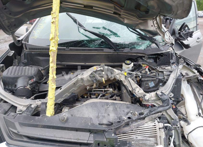 Photo 10 of 2019 Chevrolet Equinox LT (VIN 3GNAXKEV9KS509328)