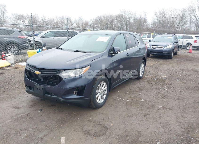 Photo 2 of 2019 Chevrolet Equinox LT (VIN 3GNAXKEV9KS511774)