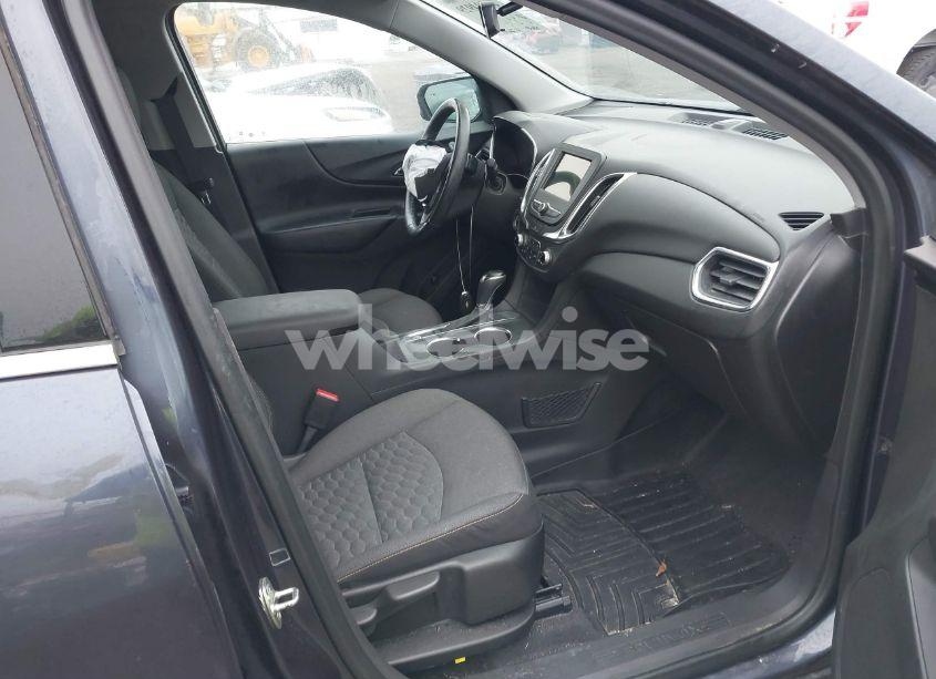 Photo 5 of 2019 Chevrolet Equinox LT (VIN 3GNAXKEV9KS511774)