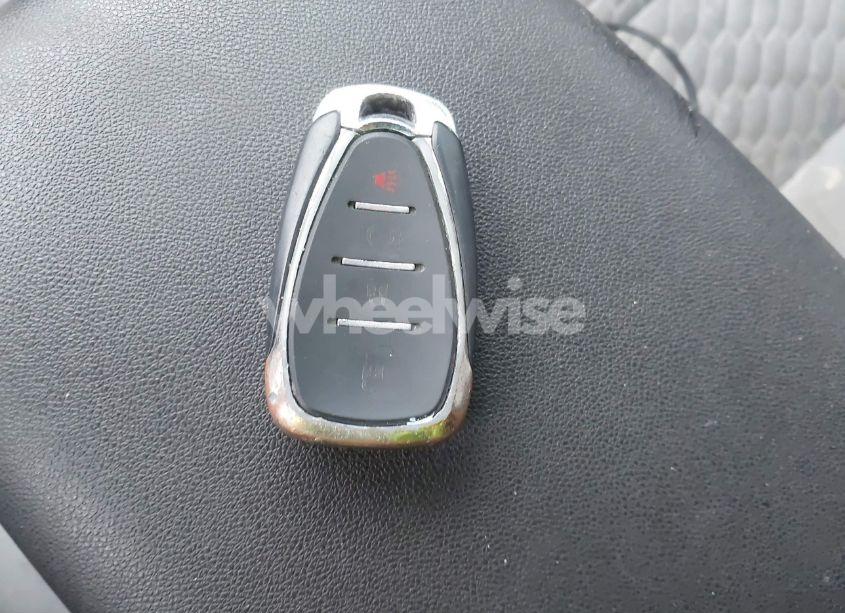 Photo 11 of 2019 Chevrolet Equinox LT (VIN 3GNAXKEV9KS512956)