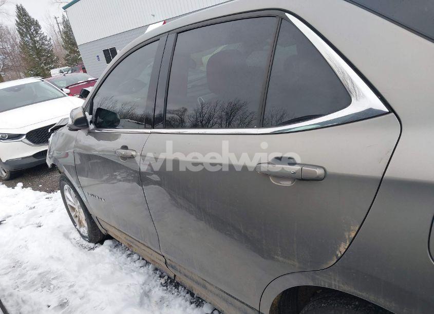 Photo 14 of 2019 Chevrolet Equinox LT (VIN 3GNAXKEV9KS512956)