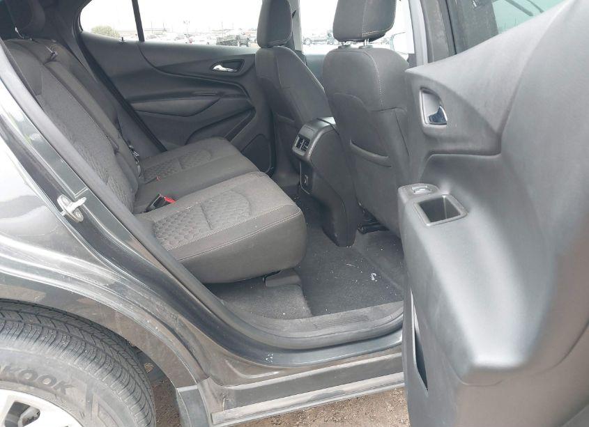 Photo 8 of 2019 Chevrolet Equinox LT (VIN 3GNAXKEV9KS515338)