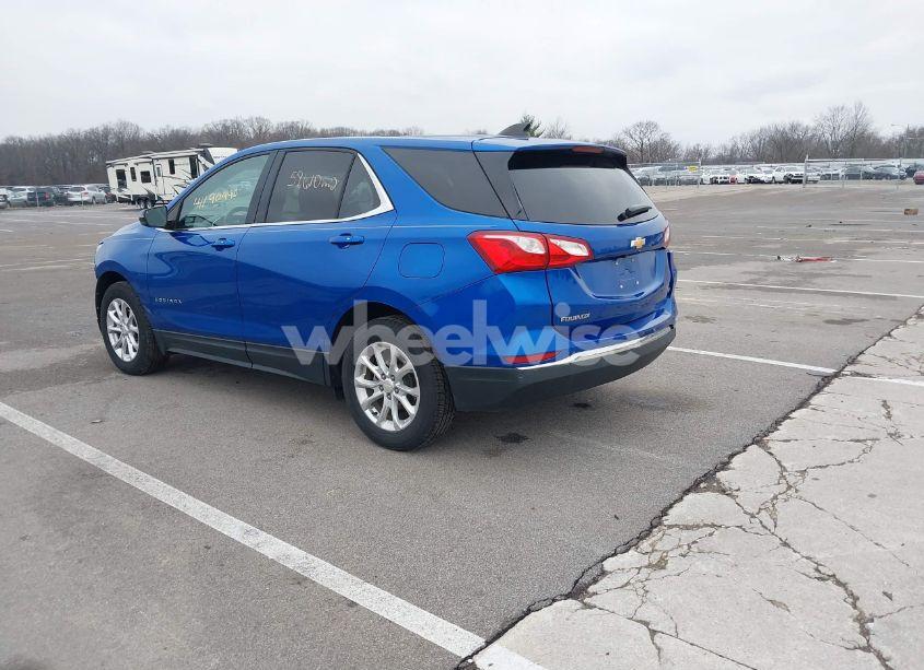 Photo 3 of 2019 Chevrolet Equinox LT (VIN 3GNAXKEV9KS528400)