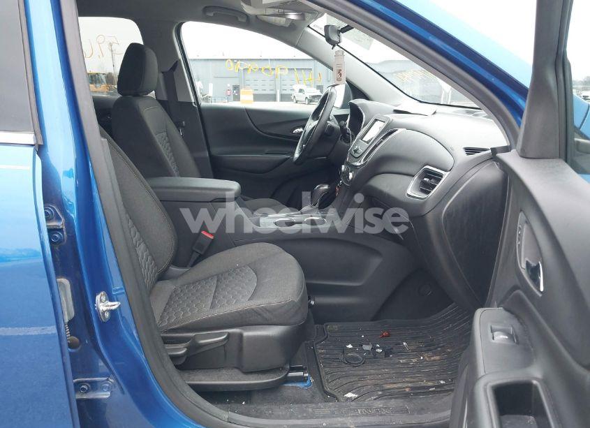 Photo 5 of 2019 Chevrolet Equinox LT (VIN 3GNAXKEV9KS528400)