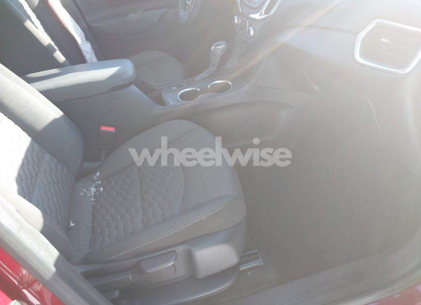 Photo 5 of 2019 Chevrolet Equinox LT (VIN 3GNAXKEV9KS546976)