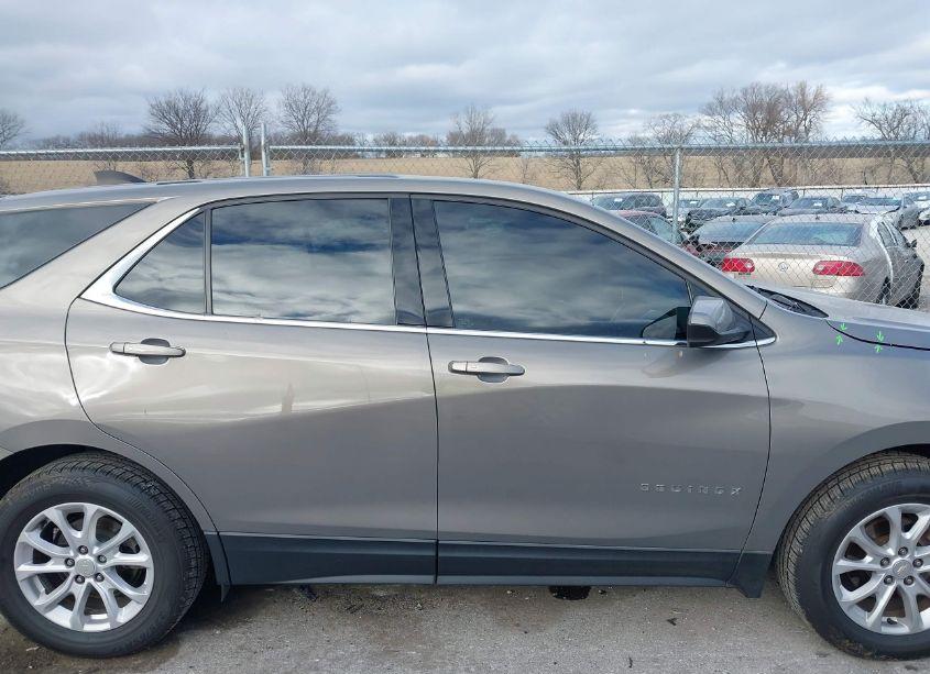 Photo 13 of 2019 Chevrolet Equinox LT (VIN 3GNAXKEV9KS569898)