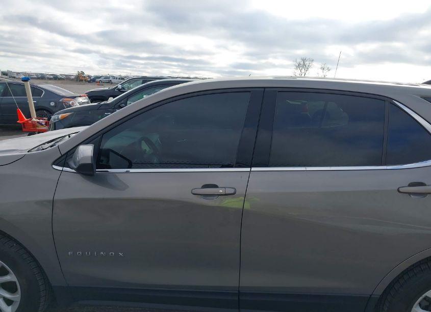 Photo 14 of 2019 Chevrolet Equinox LT (VIN 3GNAXKEV9KS569898)