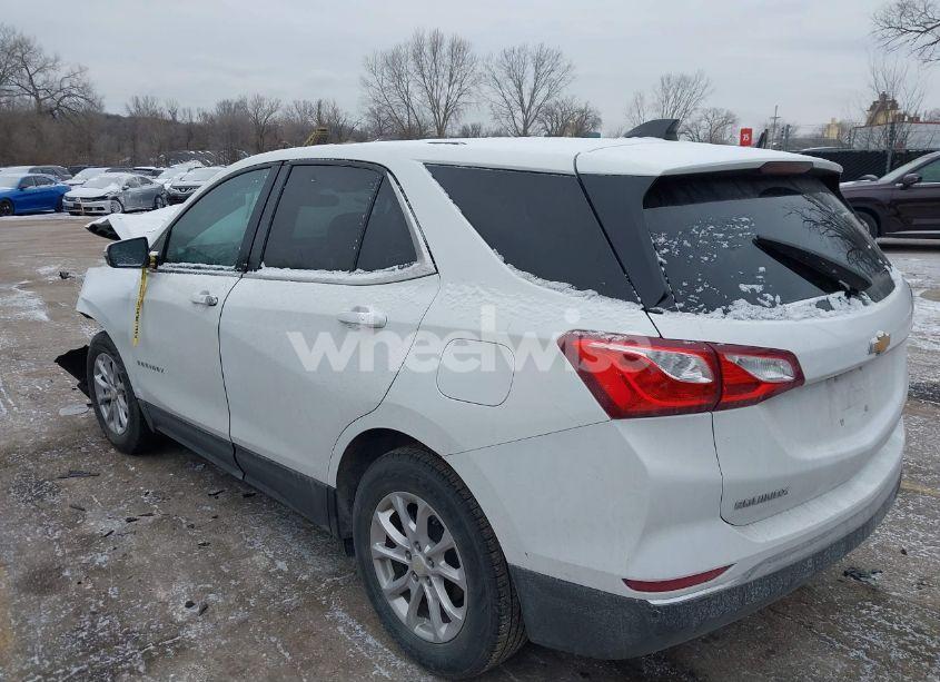 Photo 3 of 2019 Chevrolet Equinox LT (VIN 3GNAXKEV9KS639559)